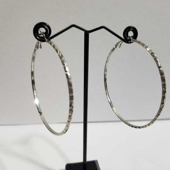 silver tone pierce round hoop diamond cut 2" lever back - Picture 1 of 14